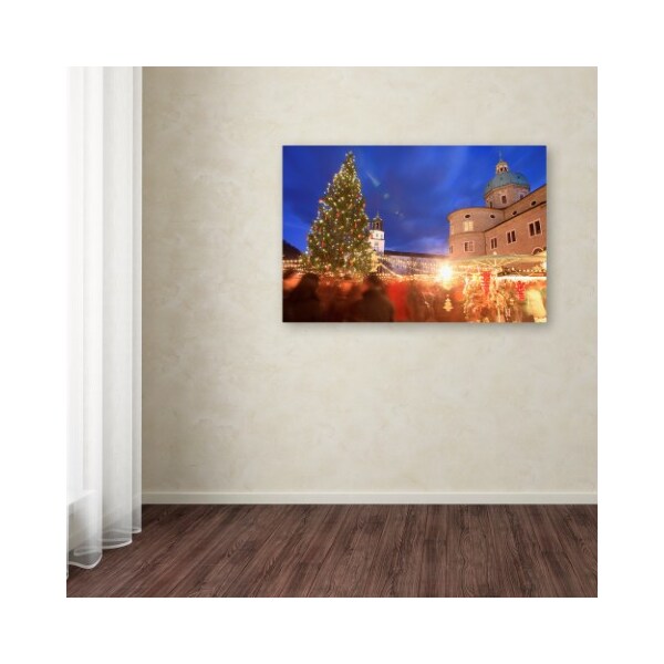Trademark Fine Art Robert Harding Picture Library 'Christmas 9' Canvas Art, 16x24 - ALI19252-C1624GG