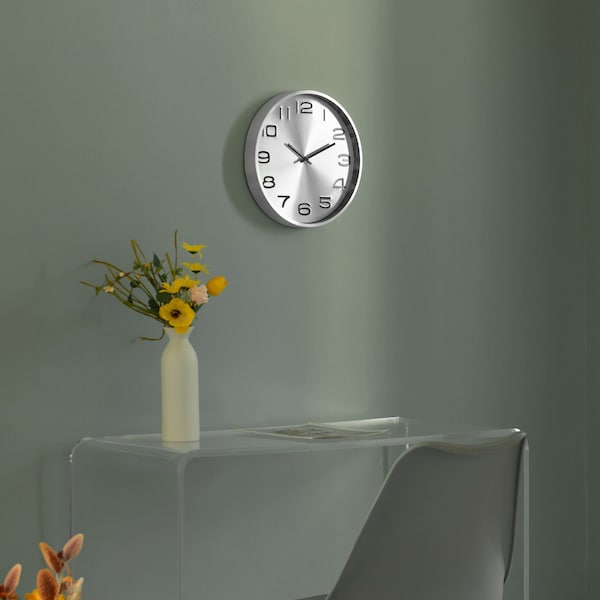 Clockswise Modern Decorative Aluminum Round Wall Clock For Living Room, Kitchen, Dining Room, Silver - QI004511.SI