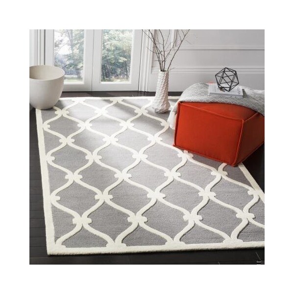Safavieh Cambridge Hand Tufted Runner RugDark Grey & Ivory 2 ft.6 in. x 8 ft. - CAM710D-28