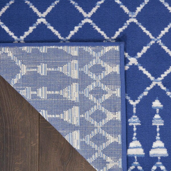 Homeroots 5 x 7 ft. Navy Blue & Ivory Berber Pattern Area Rug - 385830