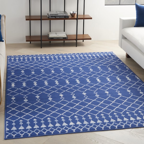 Homeroots 5 x 7 ft. Navy Blue & Ivory Berber Pattern Area Rug - 385830