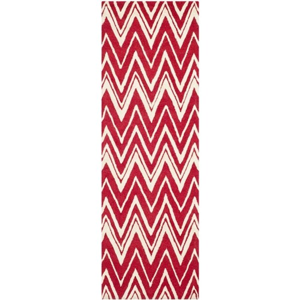 Safavieh 5 x 8 ft. Cambridge Hand Tufted Medium Rectangle Area RugRed & Ivory - CAM711H-5
