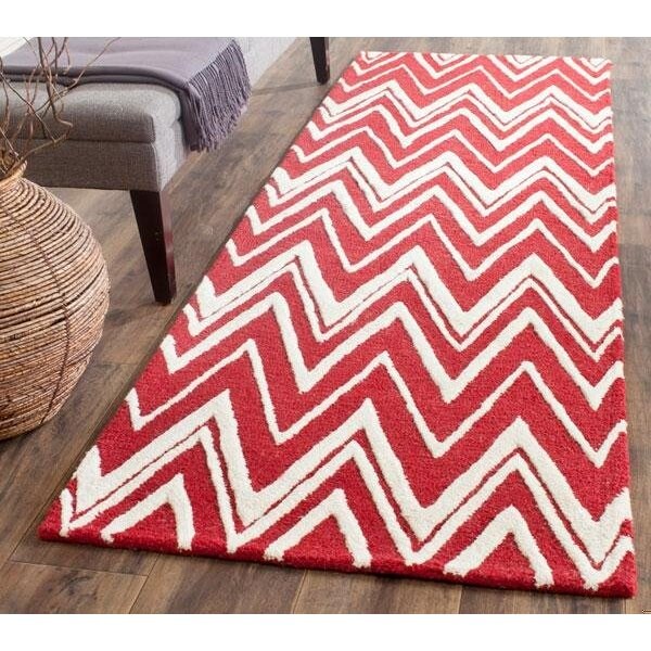 Safavieh 5 x 8 ft. Cambridge Hand Tufted Medium Rectangle Area RugRed & Ivory - CAM711H-5
