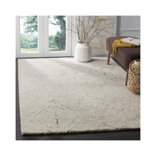 Safavieh 3 x 5 ft. Casablanca Hand Tufted Small Rectangle Area RugIvory & Multicolor - CSB212A-3
