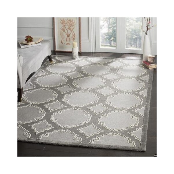 Safavieh Bella Hand Tufted Accent Rug, Grey and Light Grey - 2 ft.-6 in. x 4 ft. - BEL139A-24