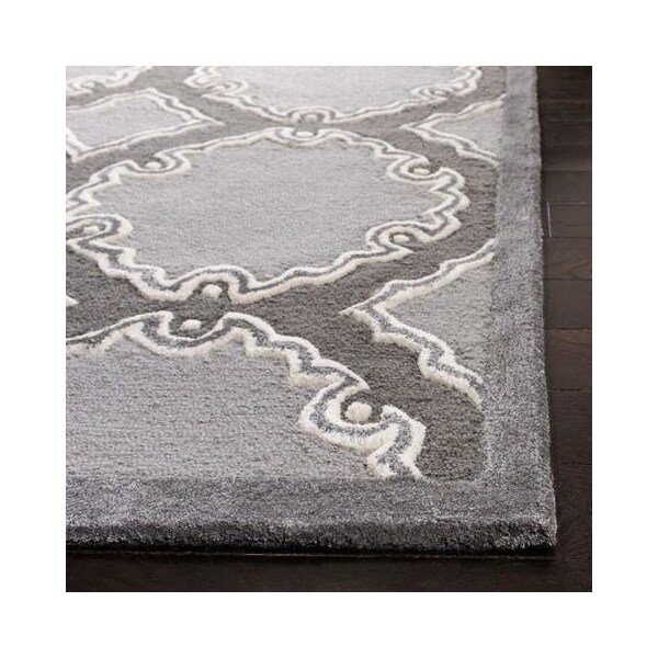 Safavieh Bella Hand Tufted Accent Rug, Grey and Light Grey - 2 ft.-6 in. x 4 ft. - BEL139A-24