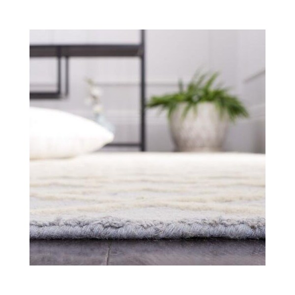 Safavieh Cambridge Hand Tufted Runner Rug- Light Blue - Ivory- 2 ft. 6 in. x 10 ft. - CAM137A-210