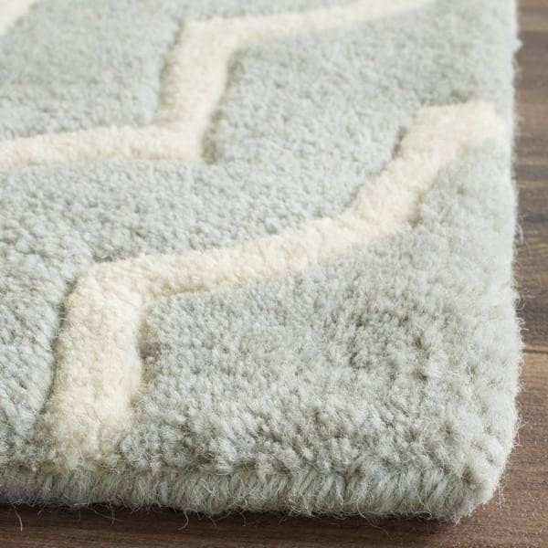Safavieh Chatham Hand Tufted Rectangle Rug- Grey - Ivory- 2 ft. 3 in. x 5 ft. - CHT736E-25