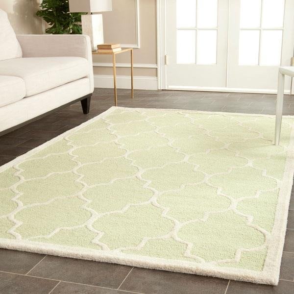 Safavieh Cambridge Hand Tufted Accent Rug, Light Green and Ivory - 2 x 3 ft. - CAM134B-2