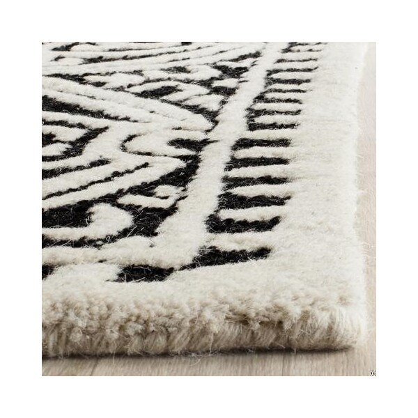 Safavieh 2 ft.-6 in. x 12 ft. Cambridge Hand Tufted Runner RugBlack & Ivory - CAM123E-212