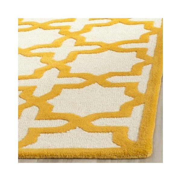 Safavieh Cambridge Accent Rug, Ivory and Gold - 2 ft. - 6 in. x 4 ft. - CAM125U-24