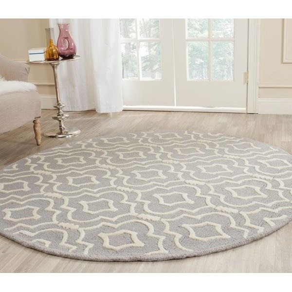 Safavieh Cambridge Hand Tufted Accent Rug- Silver - Ivory- 2 x 3 ft. - CAM141D-2