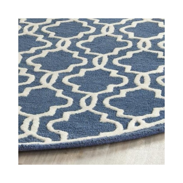 Safavieh 6 x 9 ft. Cambridge Hand Tufted Medium Rectangle Area RugNavy & Ivory - CAM131G-6