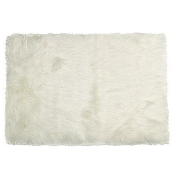 Homeroots 2 x 3 ft. Hudson Faux Fur Rectangular Rug - Off White - 294253