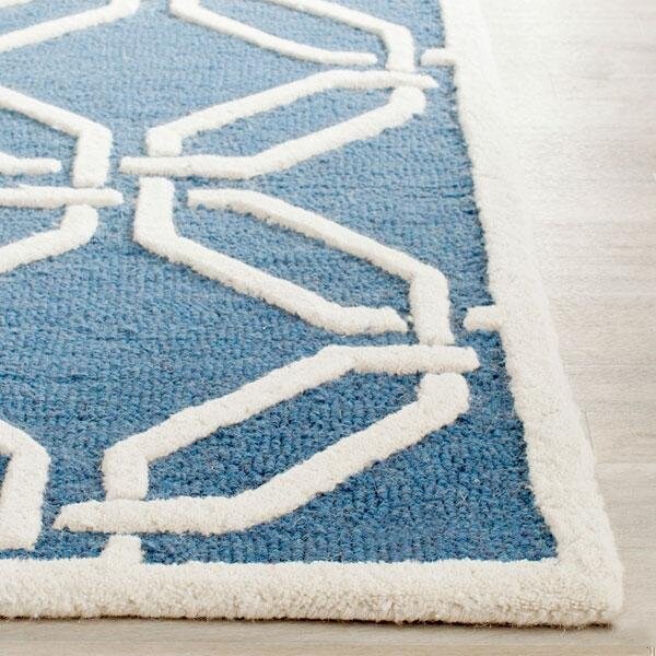 Safavieh Cambridge Hand Tufted Small Rectangle Rug- Navy - Ivory- 3 x 5 ft. - CAM311M-3