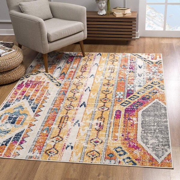 Homeroots 2 x 4 ft. Gold & Ivory Distressed Tribal Area Rug - 392963