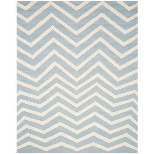 Safavieh Cambridge Hand Tufted Runner RugBlue & Ivory 2 ft.6 in. x 8 ft. - CAM714B-28
