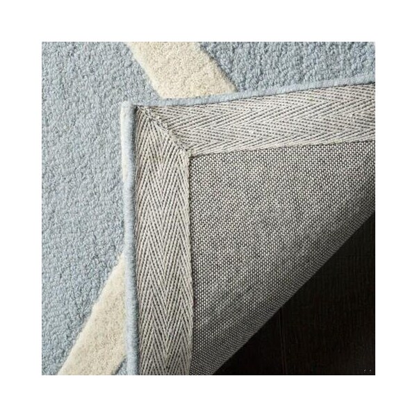 Safavieh Cambridge Hand Tufted Runner RugBlue & Ivory 2 ft.6 in. x 8 ft. - CAM714B-28
