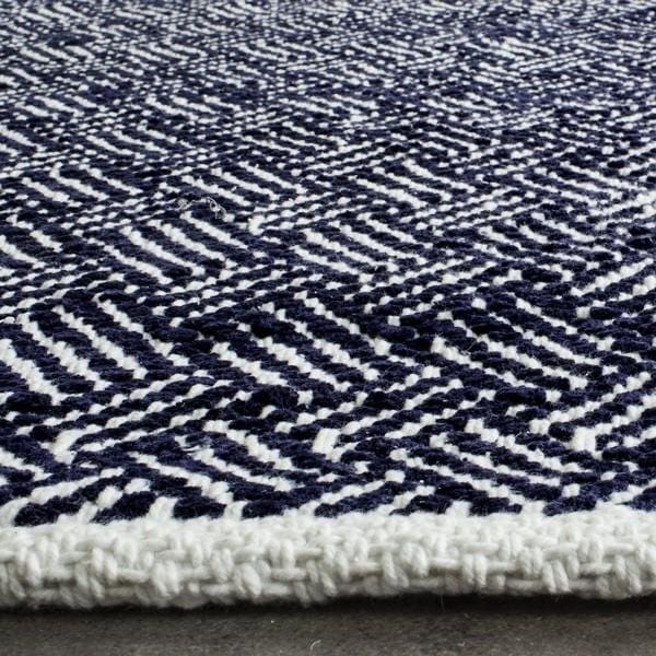 Safavieh Boston Accent RugsNavy 2 ft.-6 in. x 4 ft. - BOS680D-24