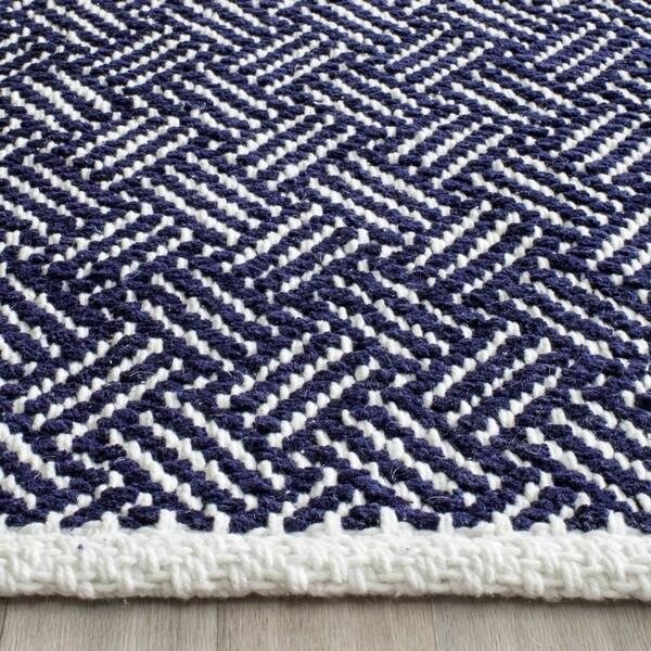 Safavieh Boston Accent RugsNavy 2 ft.-6 in. x 4 ft. - BOS680D-24