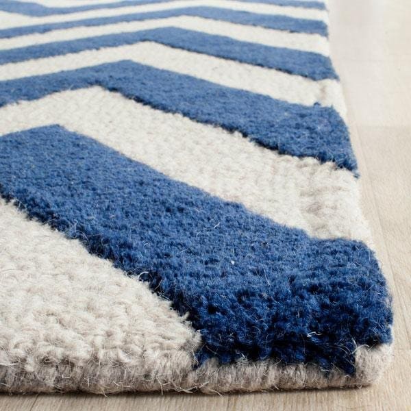 Safavieh Cambridge Hand Tufted Runner Rug- Navy - Ivory- 2 ft. 6 in. x 8 ft. - CAM139G-28