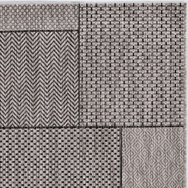 Homeroots 39 x 59 in. Grey Polypropylene Rug - 375258