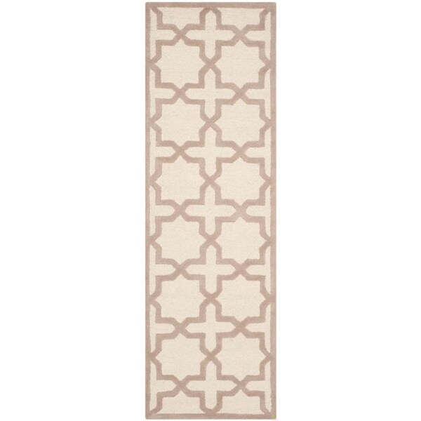 Safavieh Cambridge Hand Tufted Runner RugIvory & Beige 2 ft.-6 in. x 8 ft. - CAM125P-28
