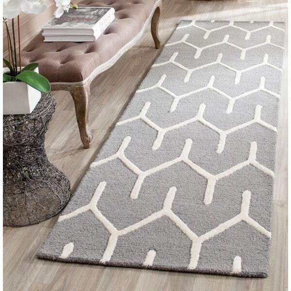 Safavieh Cambridge Hand Tufted Rectangle Rug- Dark Grey - Ivory- 3 x 5 ft. - CAM720D-3