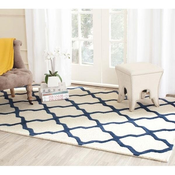 Safavieh Cambridge Hand Tufted Rectangle Rug- Ivory - Navy- 2 ft. 6 in. x 6 ft. - CAM121Z-26