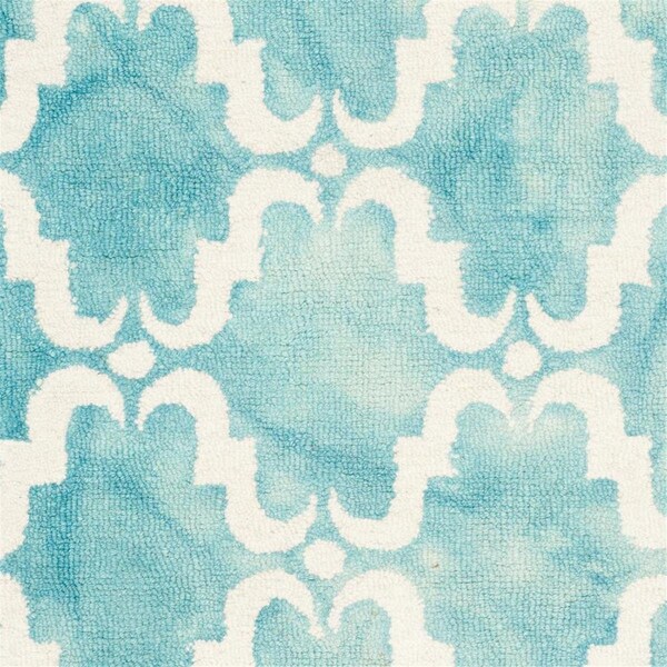 Safavieh Dip Dye Hand Tufted Square Rug- Turquoise - Ivory- 7 x 7 ft. - DDY536D-7SQ