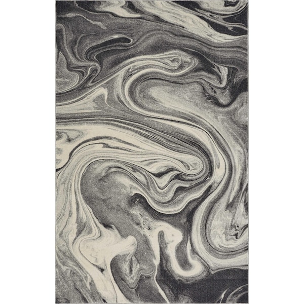 Homeroots 39 x 59 in. Grey Polypropylene Rug - 375610