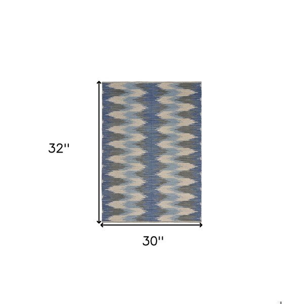 Homeroots 3 x 4 ft. Blue & Cream Ikat Pattern Area Rug - 395482