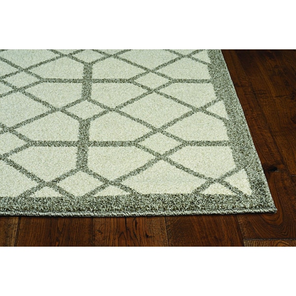 Homeroots 23 x 45 in. Ivory or Grey Polypropylene Rug - 375023