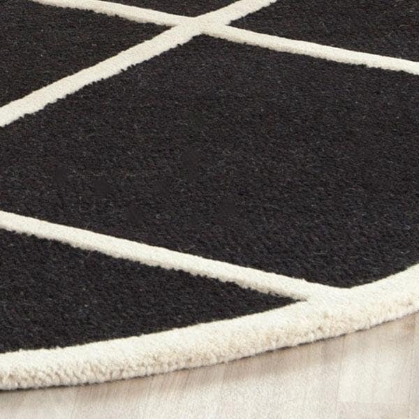 Safavieh Cambridge Hand Tufted Accent Rug- Black - Ivory- 2 x 3 ft. - CAM136E-2