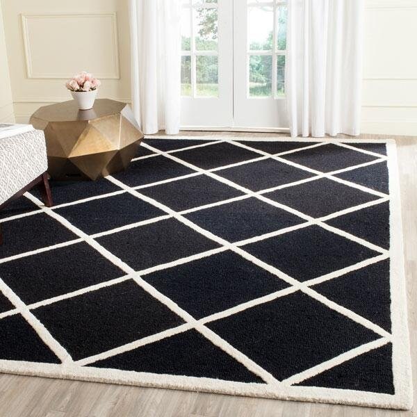 Safavieh Cambridge Hand Tufted Accent Rug- Black - Ivory- 2 x 3 ft. - CAM136E-2