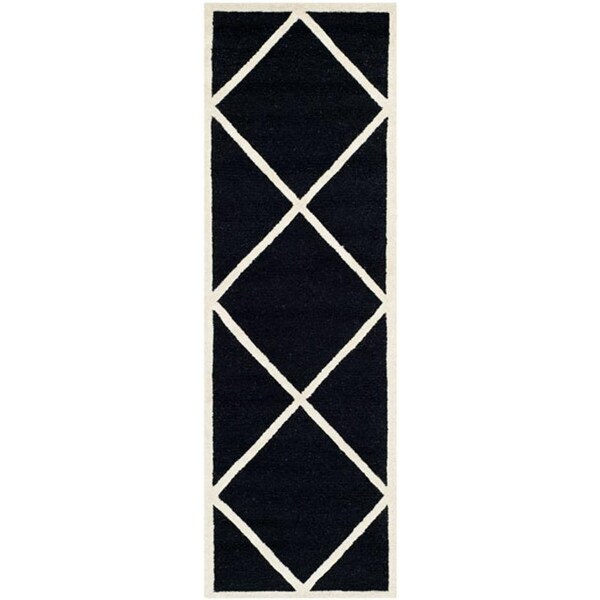 Safavieh Cambridge Hand Tufted Accent Rug- Black - Ivory- 2 x 3 ft. - CAM136E-2