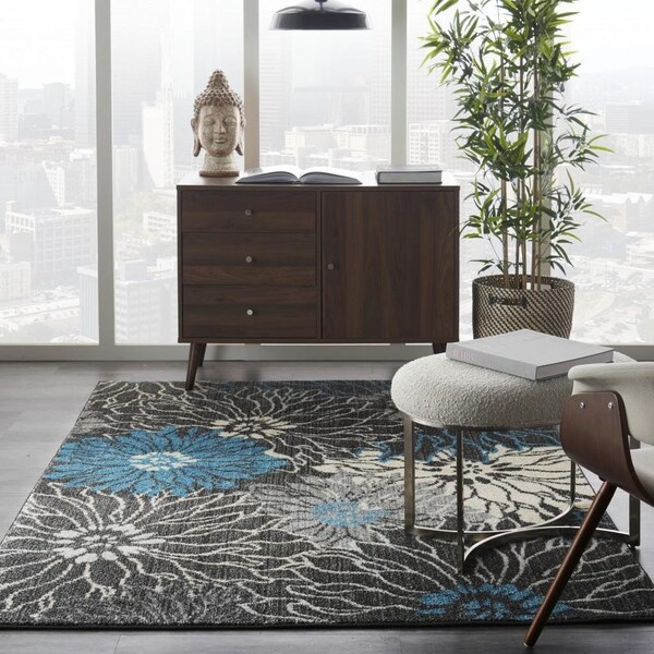 Homeroots 4 x 6 ft. Charcoal & Blue Big Flower Area Rug - 385412