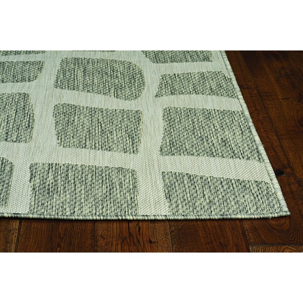 Homeroots 47 x 31 in. Ivory or Grey Polypropylene Rug - 375252