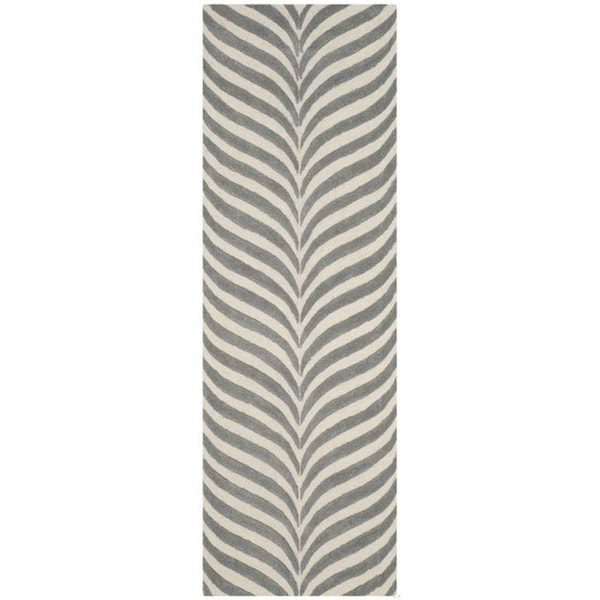 Safavieh 2 ft.3 in. x 7 ft. Bella Hand Tufted Runner RugIvory & Grey - BEL135B-27