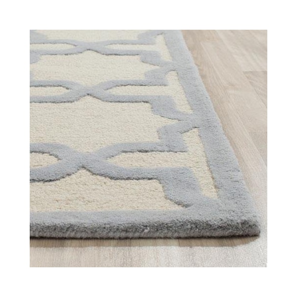 Safavieh Cambridge Hand Tufted Round RugIvory & Light Blue 6 x 6 ft. - CAM125F-6R