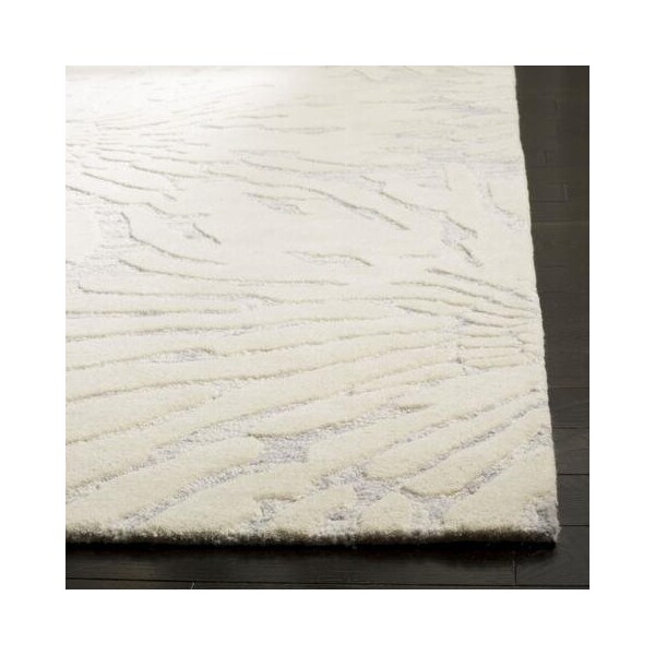 Safavieh Bella Hand Tufted Runner Rug, Silver and Ivory - 2 ft.-3 in. x 7 ft. - BEL129A-27