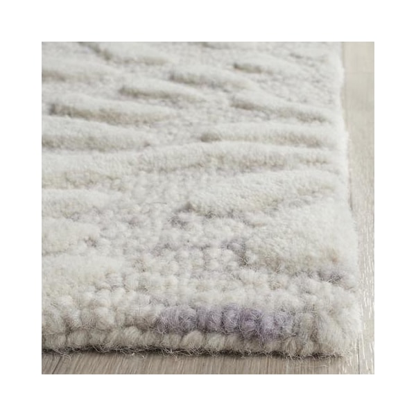 Safavieh Bella Hand Tufted Runner Rug, Silver and Ivory - 2 ft.-3 in. x 7 ft. - BEL129A-27