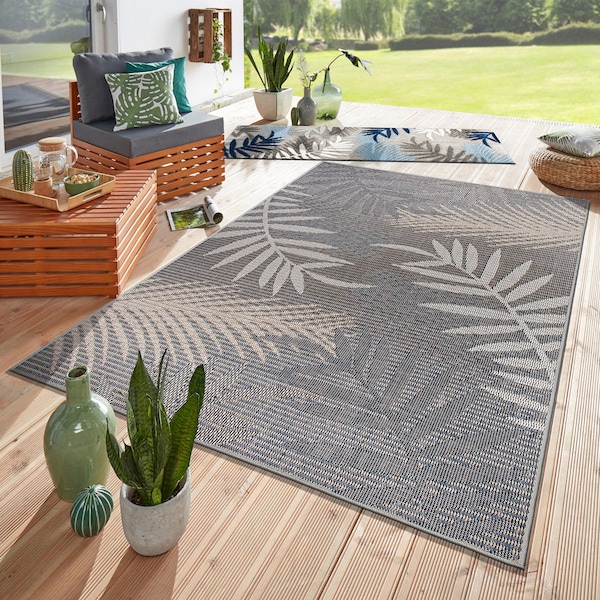 World Rug Gallery Bahama Palm Frond Indoor/Outdoor Non-Shedding Area Rug 5' x7' Gray - 430GRAY5X7