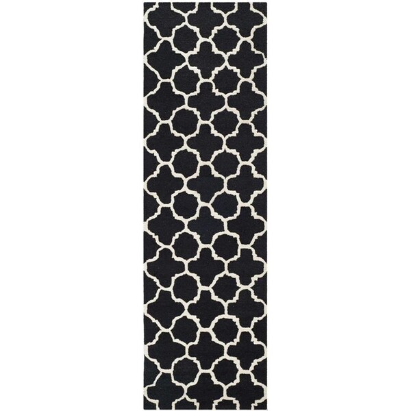 Safavieh Cambridge Hand Tufted Runner Rug- Black - Ivory- 2 ft. 6 in. x 6 ft. - CAM130E-26