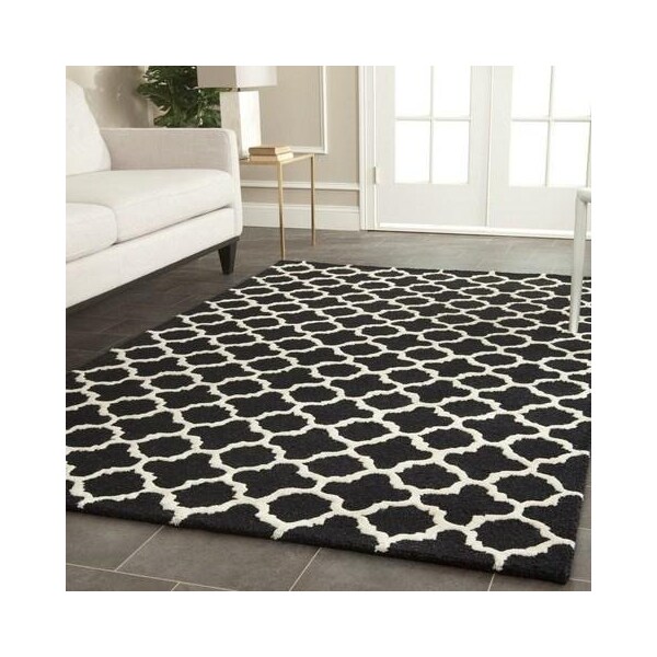 Safavieh Cambridge Hand Tufted Runner Rug- Black - Ivory- 2 ft. 6 in. x 6 ft. - CAM130E-26