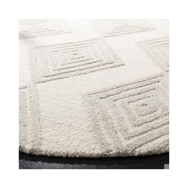 Safavieh 4 x 6 ft. Contemporary Blossom Hand Tufted Area RugIvory & Silver - BLM111A-4