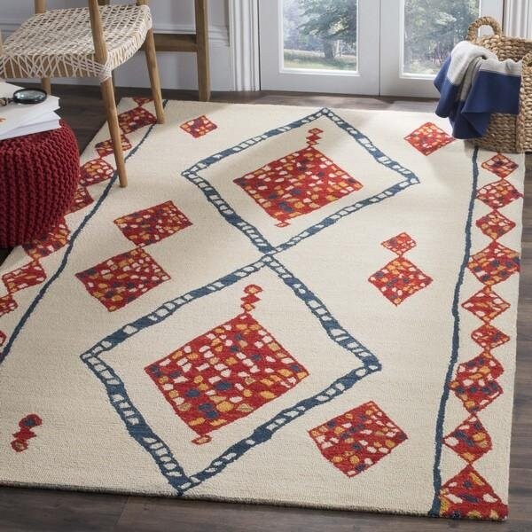 Safavieh 5 x 8 ft. Aspen Hand Tufted Medium Rectangle Area RugIvory & Multi - APN702A-5
