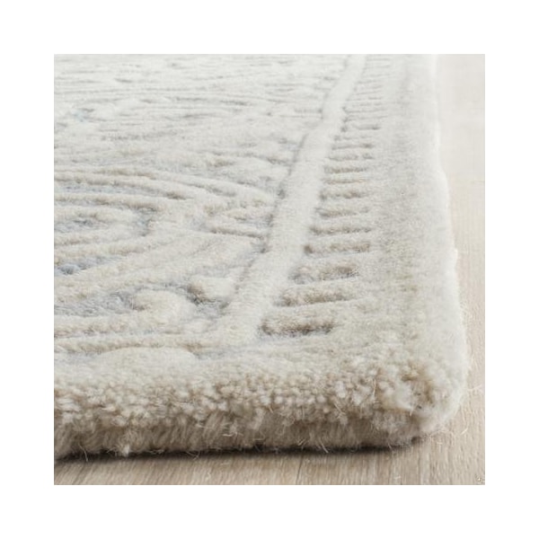 Safavieh 2 ft.-6 in. x 10 ft. Runner Transitional Cambridge- Light Blue and Ivory Hand Tufted Rug - CAM123A-210