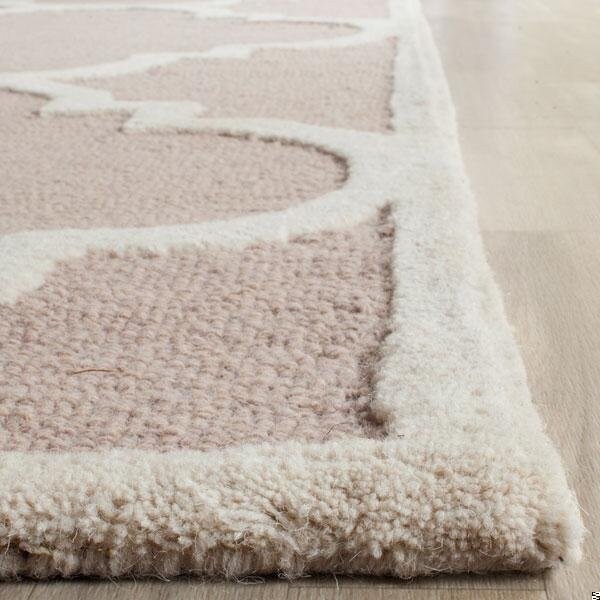 Safavieh Cambridge Hand Tufted Runner Rug- Beige - Ivory- 2 ft. 6 in. x 6 ft. - CAM140J-26
