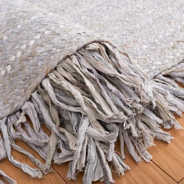 Safavieh Braided Global Round Hand-Woven RugsLight Grey 3 x 3 ft. - BRD451F-3R